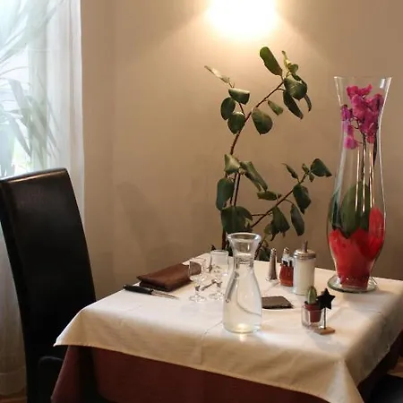 Logis Restaurant De La Dore Hotel 3*
